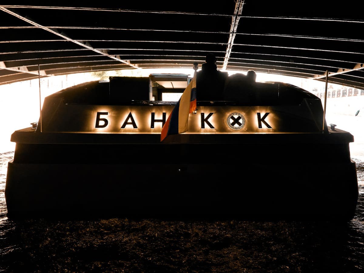 Катер «Бангкок» — салон и палуба, прямое бронирование (15)