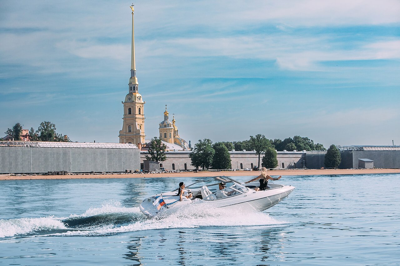 Катер «Мартини» — аренда в яхт-клубе АДМИРАЛЪ, Санкт-Петербург (13)